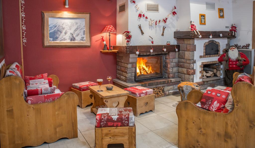 Logis Hotel Le Vetine Ле-Вальтен Экстерьер фото